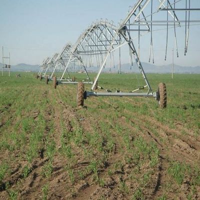 Agricoltura Caratteristica plastica Materiale semplice Origine dell'acqua Tipo Centro di servizio Copertura ISO Macchina di irrigazione all'avanguardia