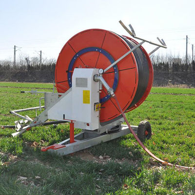 Agricoltura moderna Macchine per l'irrigazione a pivot agricolo Irrigatore itinerante Sistema di attrezzature di irrigazione per le aziende agricole facile