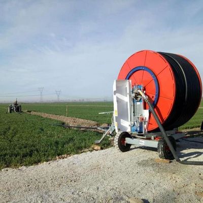 Agricoltura moderna Macchine per l'irrigazione a pivot agricolo Irrigatore itinerante Sistema di attrezzature di irrigazione per le aziende agricole facile