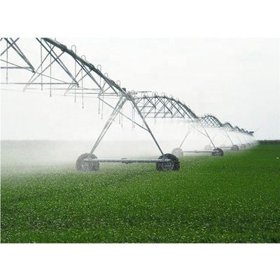 Centrale per l'irrigazione a spillo e sistema di movimento lineare laterale con monitoraggio remoto