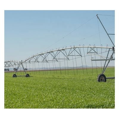 Centrale di irrigazione a pivot per l'agricoltura