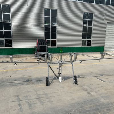 Sistema di irrigazione avanzato tubo agricolo diretto a bobina sprinkler irrigatore mobile per un'irrigazione efficace delle aziende agricole