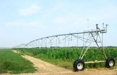 168 cm di diametro Sistema di irrigazione a perno centrale Durable and water-conserving for farms