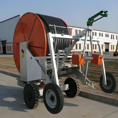 Grande pistola pioggia ruota d'acqua sistemi di irrigazione agricola aziendale motore con tubo in acciaio inossidabile girante bobina di rullo