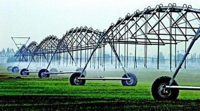 230 KG Metal Pivot Irrigation Setup da Superior Farm Irrigation Tech La soluzione per una crescita ottimale delle colture