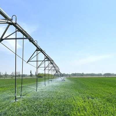 2200 KG Negozi di riparazione di macchinari Grandi cannoni agricoli Centro fisso Sistema di irrigazione pivotante per prati e terreni agricoli
