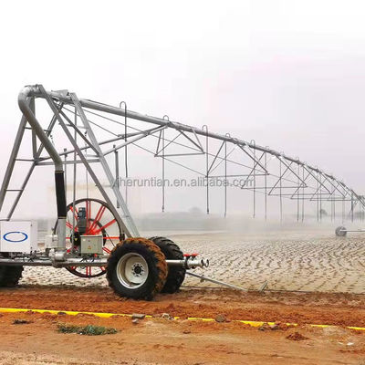 2024 Sistema automatico di irrigazione per giardini a movimento lineare laterale con due/quattro ruote e controllo remoto