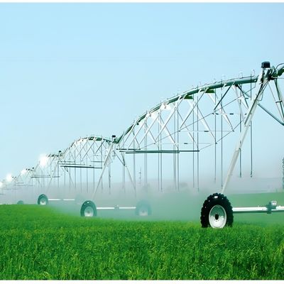 Risparmio energetico e elevata rigidità Sistema di irrigazione centrale a perno agricolo per aziende agricole da 1 a 100 ettari