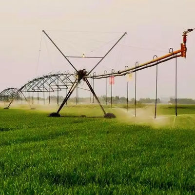 Aziende agricole di punta per l'irrigazione avanzata con monitoraggio remoto