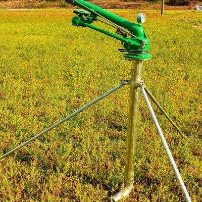 Dispositivi di irrigazione per irrigazione agricola