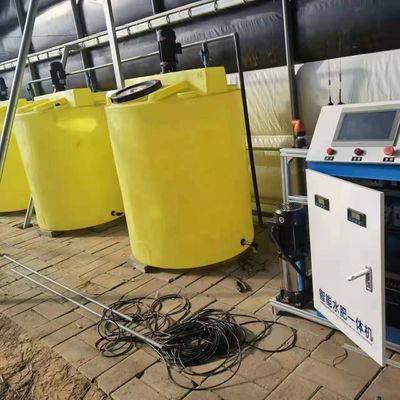 Macchina intelligente di integrazione di acqua e fertilizzanti personalizzata per il sistema di irrigazione a goccia di plastica nell'agricoltura moderna