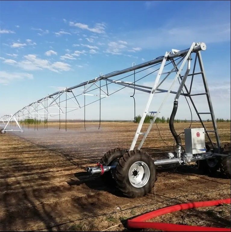 Gran fattoria avanzata digitale metallo lineare movimento sistema di irrigazione componenti principali con motore e cambio 2354 pollici di diametro