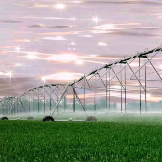 Auto Solar Center Pivot garantisce l'umidità delle fattorie e sostiene l'agricoltura con prestazioni ottimali 30 pollici di diametro