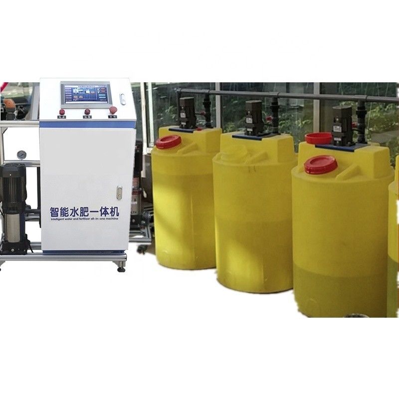 Applicatore integrato di fertilizzanti per il sistema di irrigazione agricola in serra