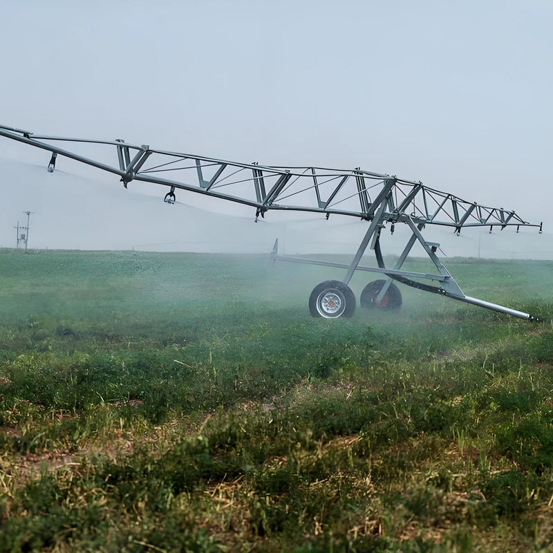 Sistema di irrigazione con pistole mobili per l'irrigazione con ugelli di spruzzo regolabili per irrigazione personalizzabile e risultati superiori